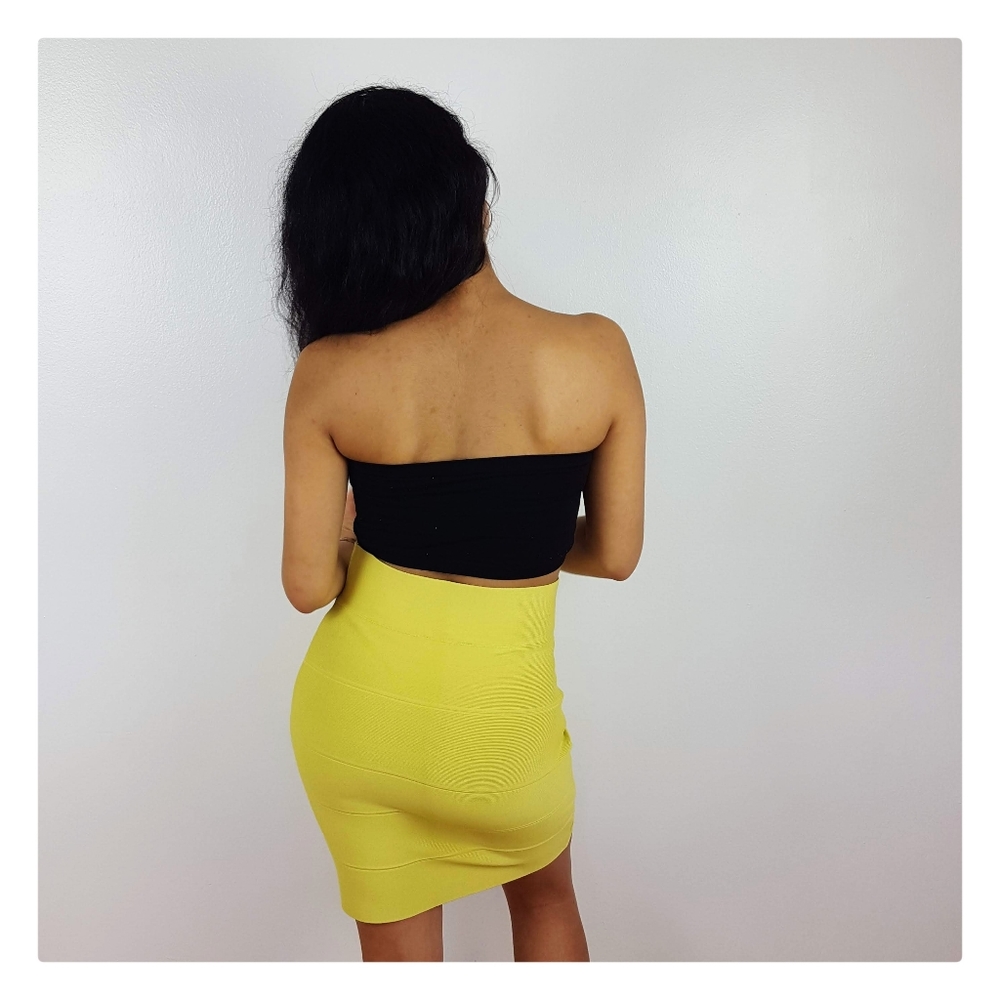 BCBGMaxAzria | Simone Textured Power Bandage Skirt